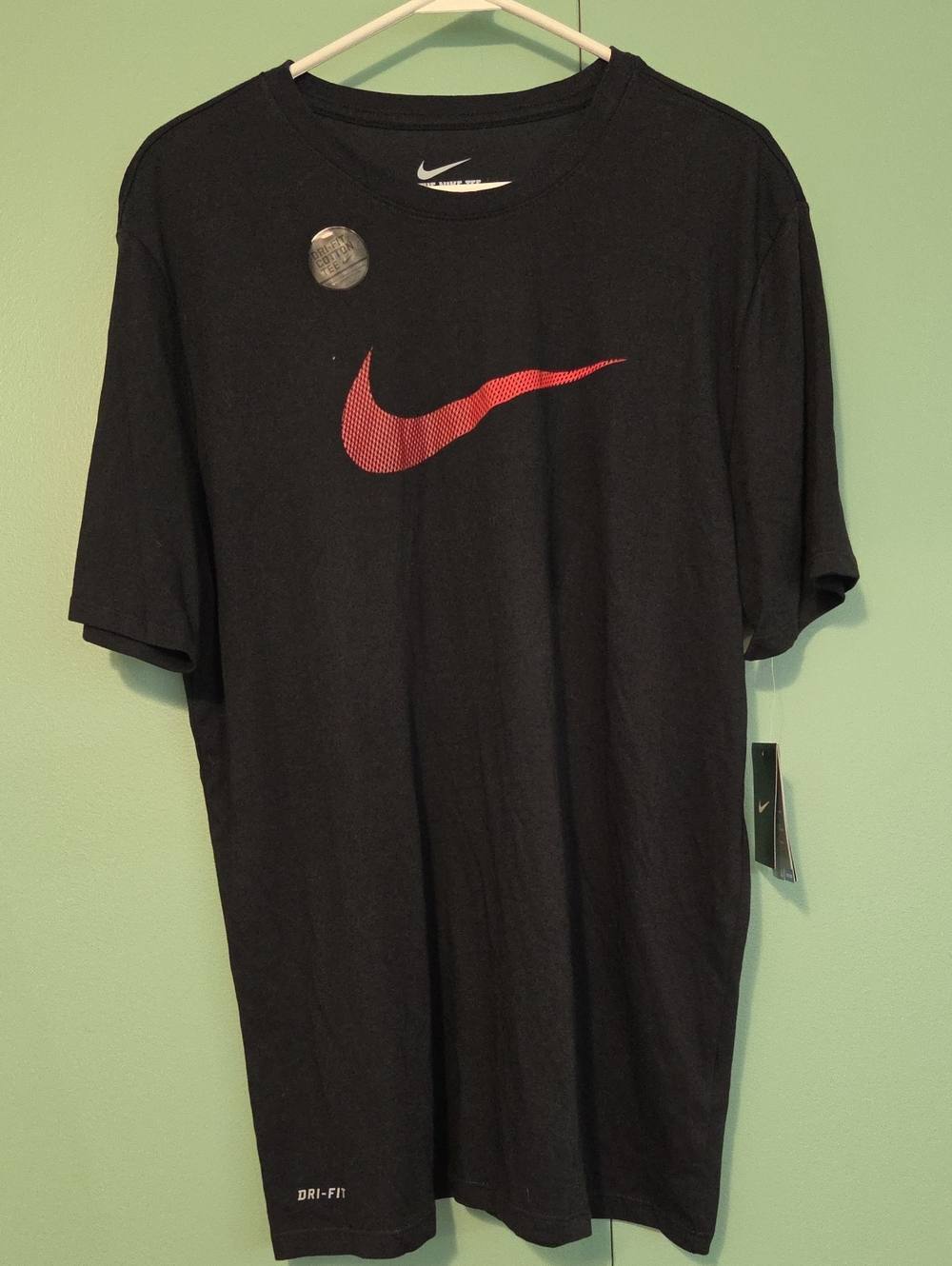 Nwt Nike Black Short-Sleeve Tee with Red Swoosh Size Large